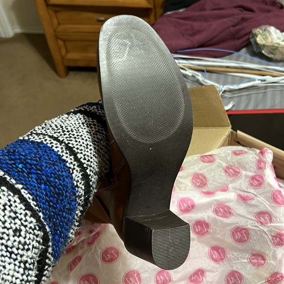 Brand new beautiful Matisse boots - Picture 2 of 8